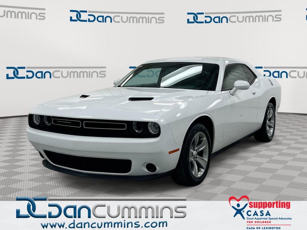 Used 2020 Dodge Challenger SXT image 1