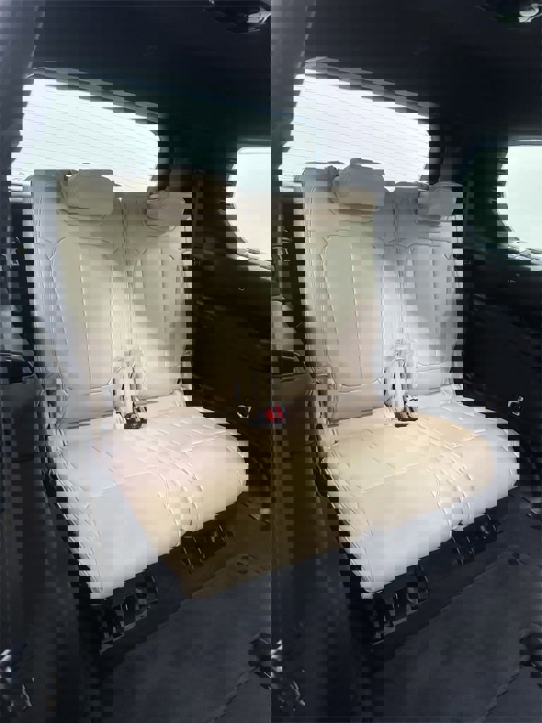 Used 2023 Jeep Grand Cherokee L Limited w/ Trailer Tow Group (B) image 37