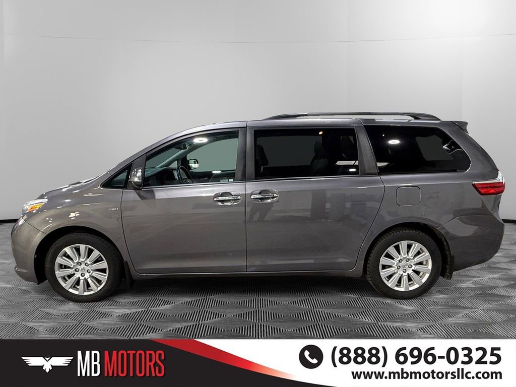 Used 2017 Toyota Sienna Limited AWD/4WD image 9