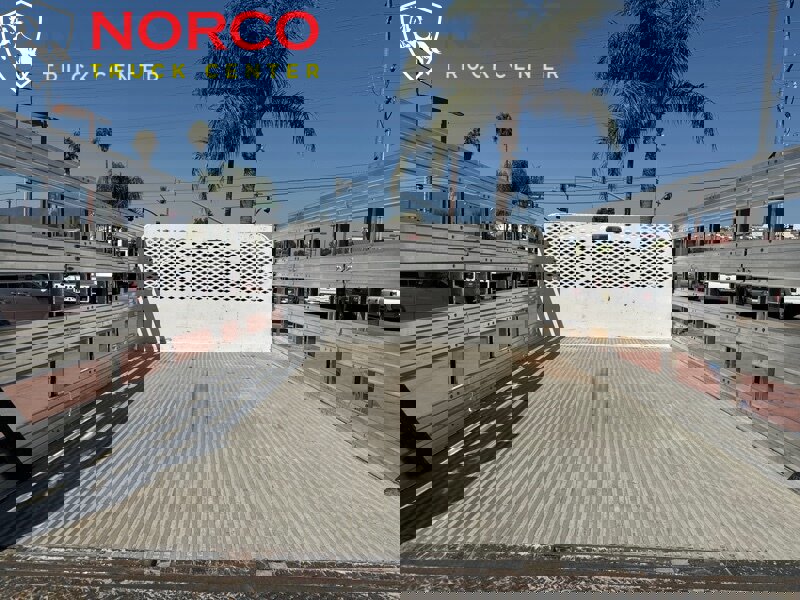 Used 2012 Ford F550 2WD Crew Cab Super Duty image 11