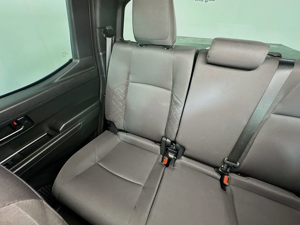 Used 2025 Toyota Tacoma SR AWD/4WD image 12