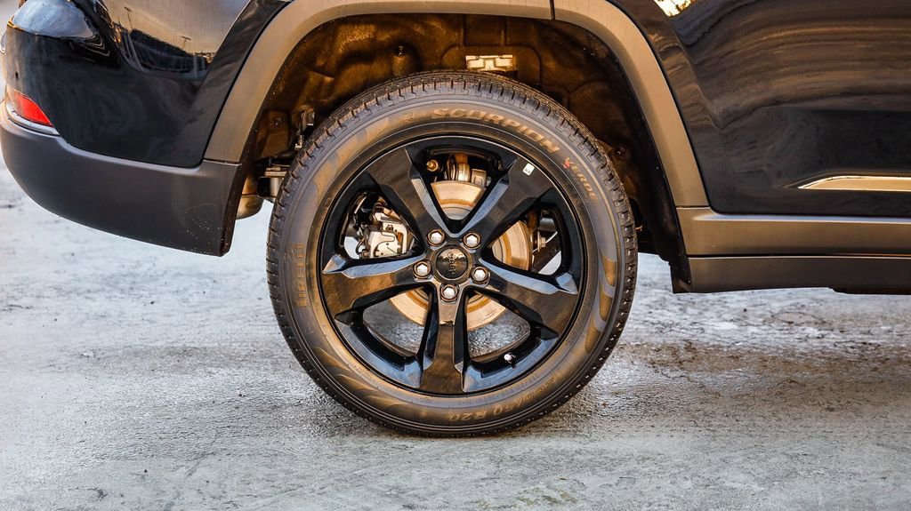 New 2026 Jeep Grand Cherokee Limited AWD/4WD image 12