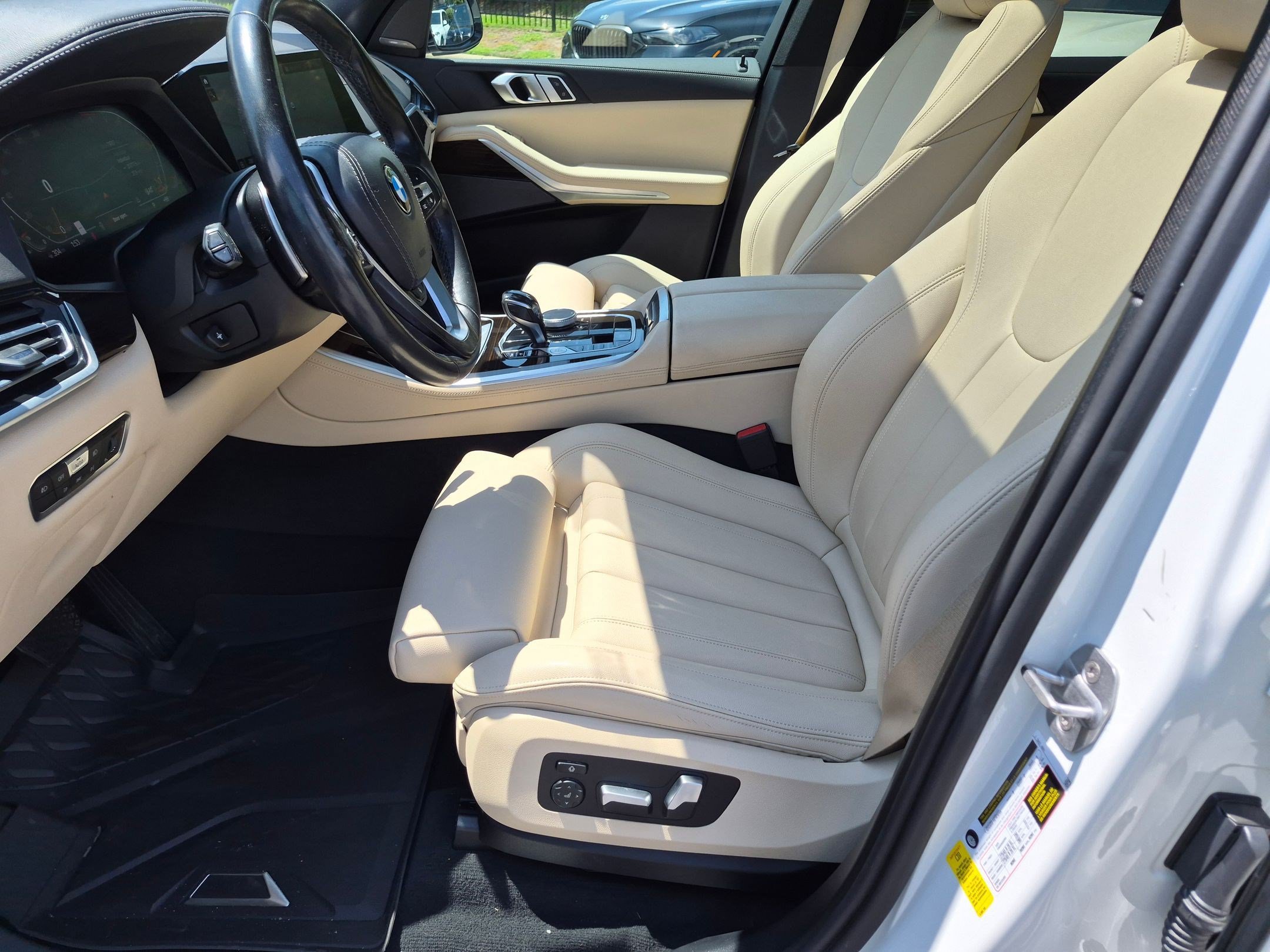 Used 2020 BMW X5 sDrive40i w/ Premium Package RWD image 16