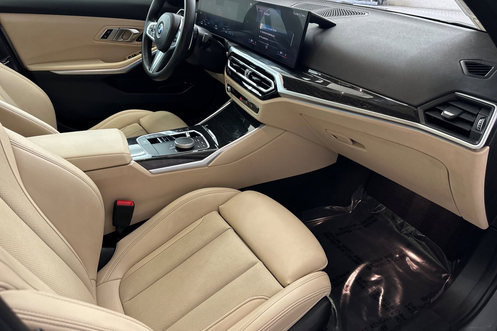 Certified 2023 BMW 330e w/ M Sport Package image 31