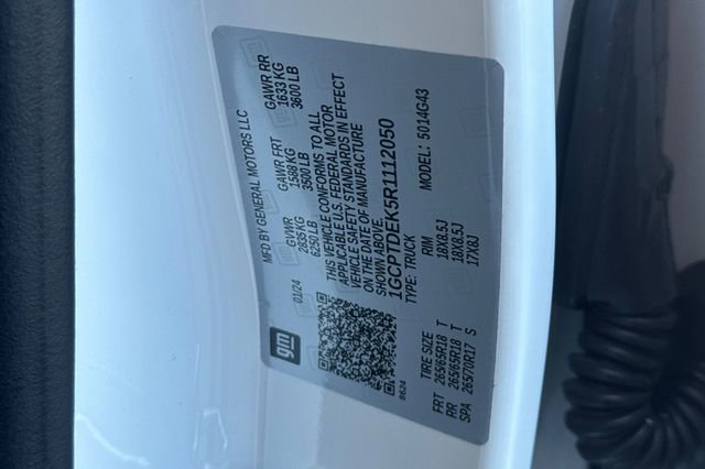 Used 2024 Chevrolet Colorado Z71 w/ Z71 Convenience Package 2 image 54