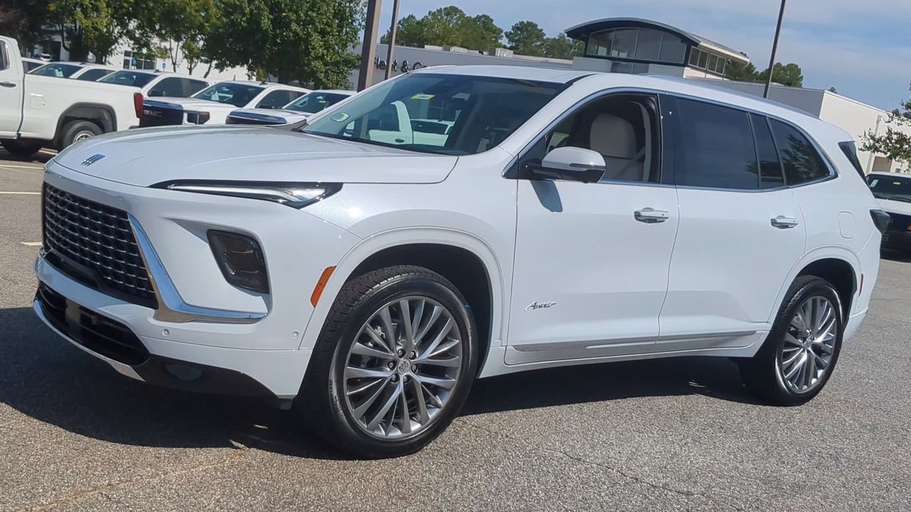 New 2026 Buick Enclave Avenir w/ Super Cruise Package image 4