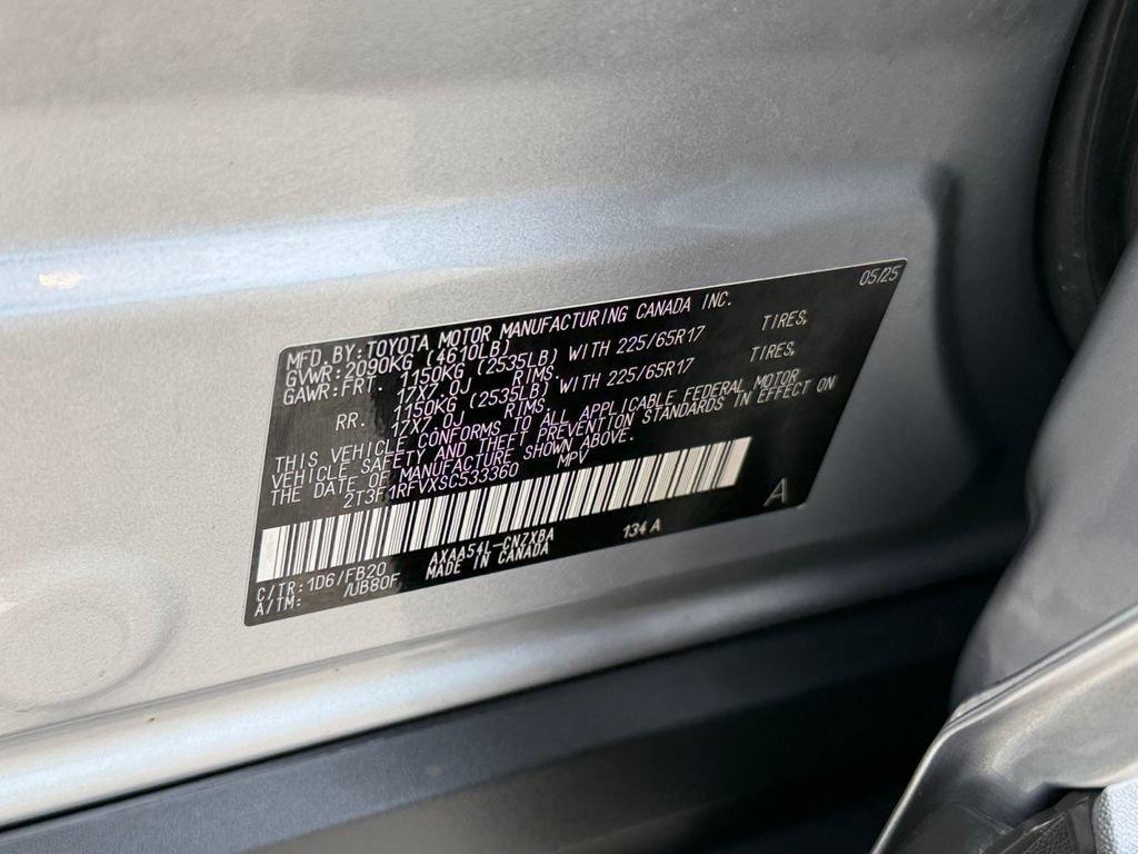 Used 2025 Toyota RAV4 LE AWD/4WD image 30