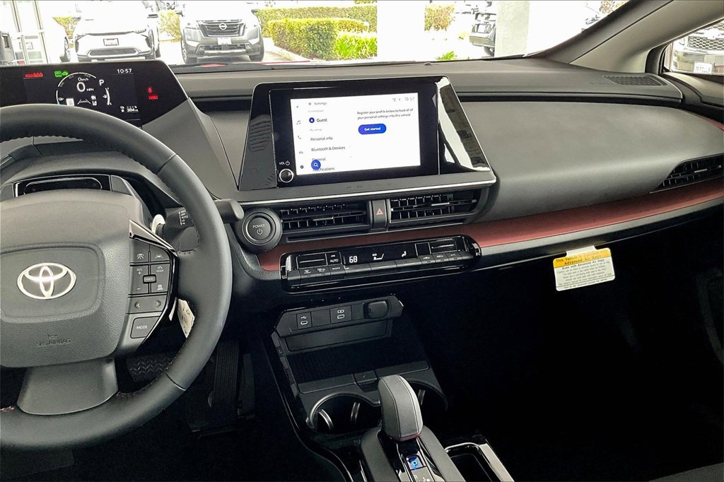 Used 2026 Toyota Prius Plug-In Hybrid image 7