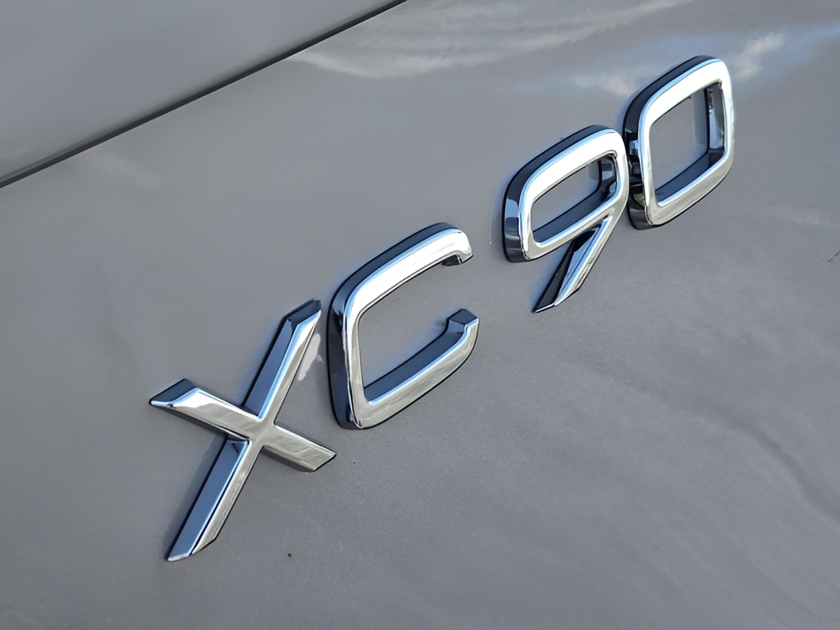 Certified 2026 Volvo XC90 B6 Plus w/ Protection Package Premier AWD/4WD image 29