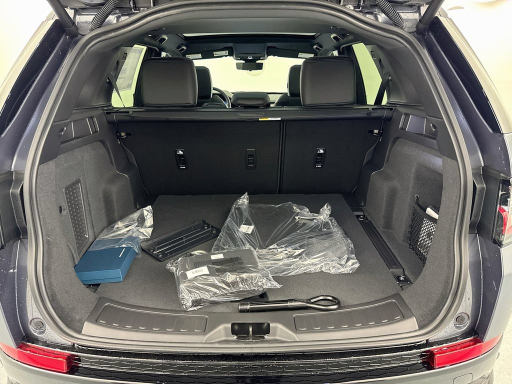 New 2026 Land Rover Discovery Sport Landmark AWD/4WD image 27