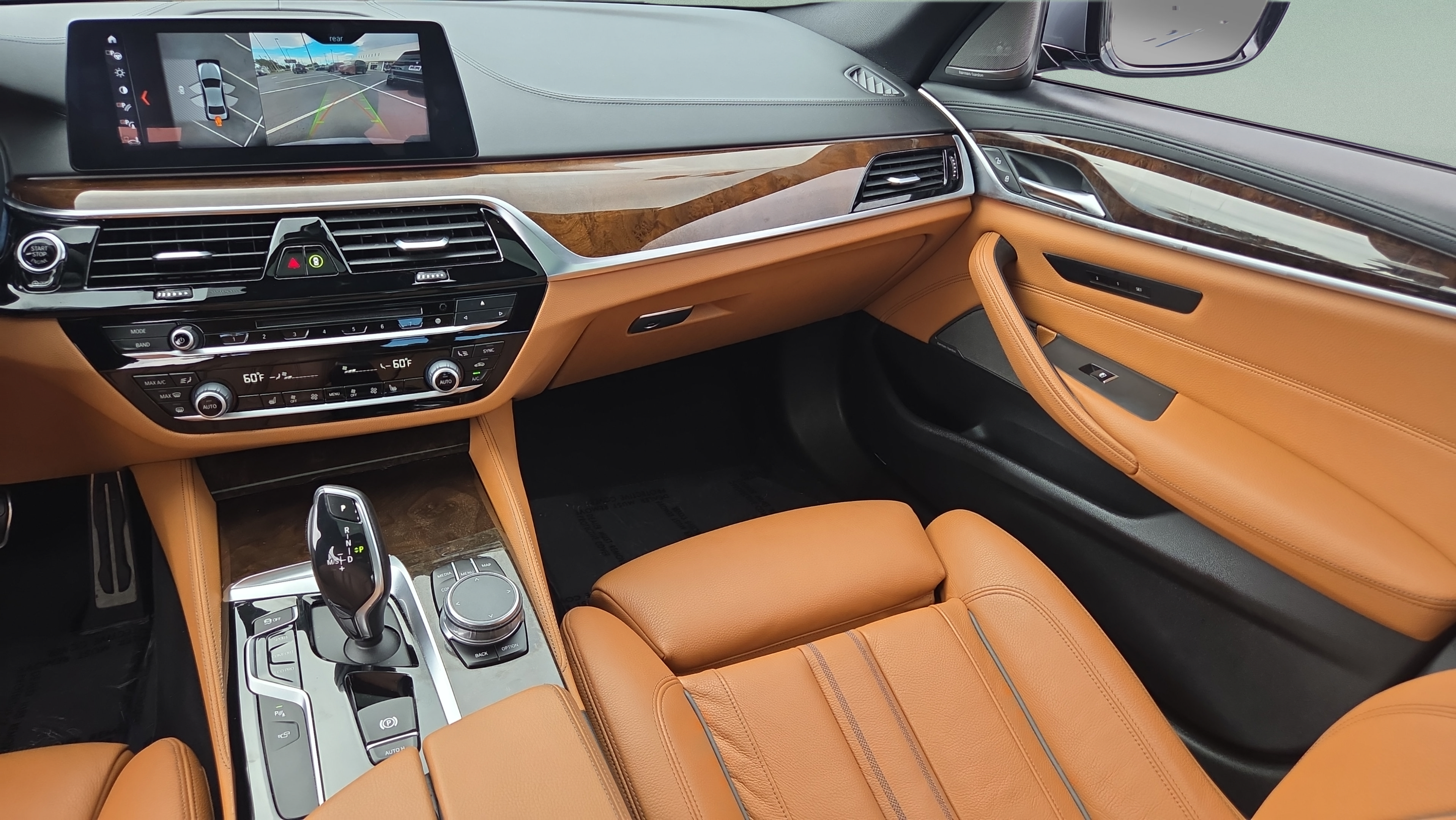 Used 2018 BMW 540i w/ M Sport Package RWD image 14