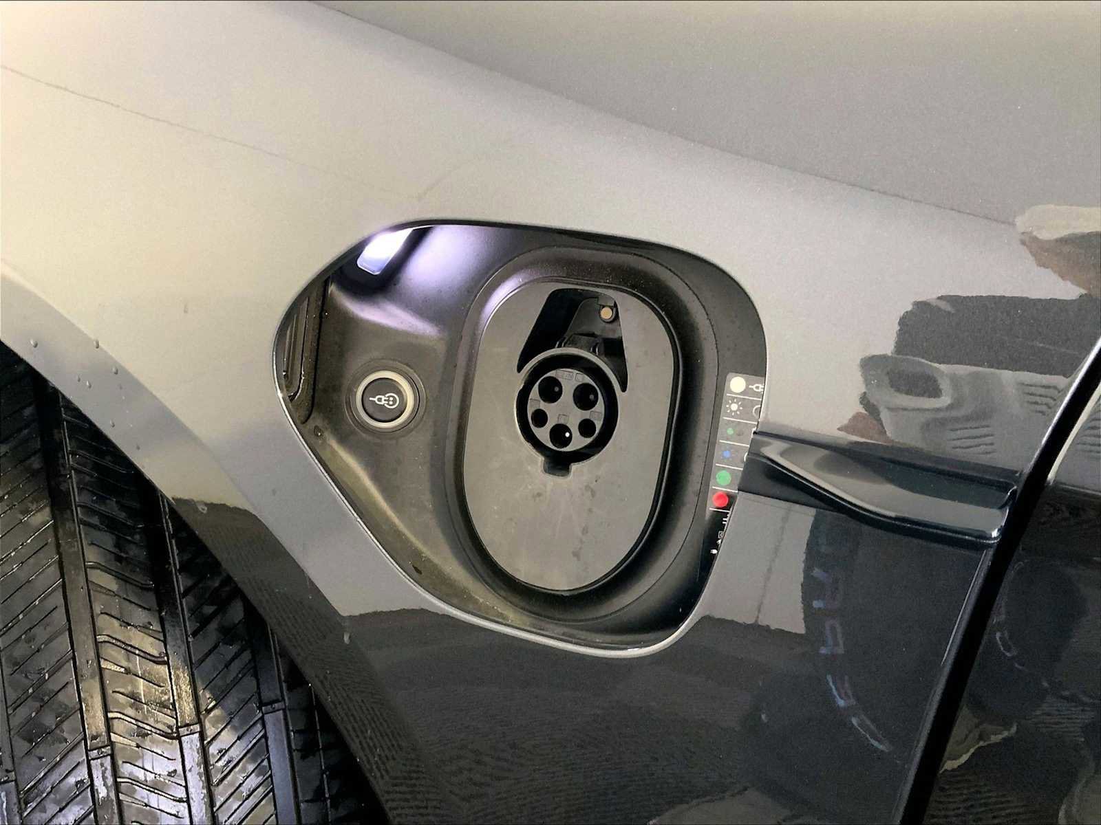 Certified 2023 Porsche Taycan RWD image 33