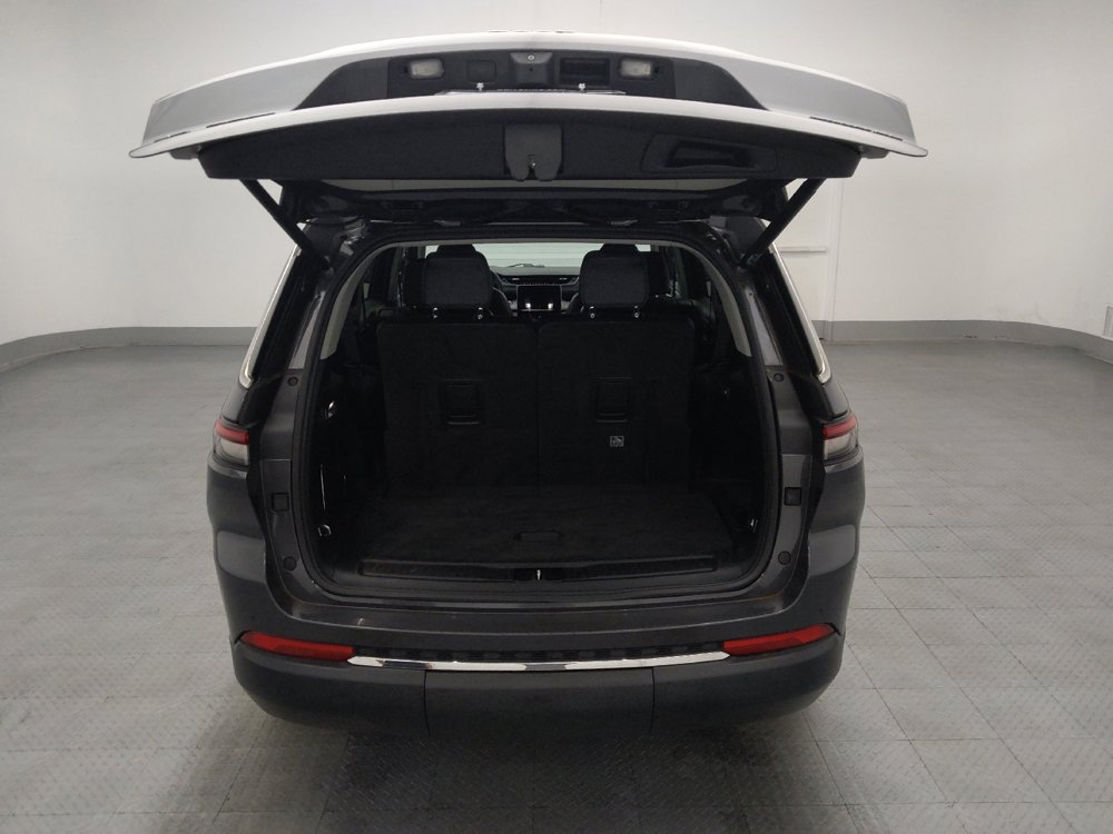 Used 2021 Jeep Grand Cherokee L Limited AWD/4WD image 29