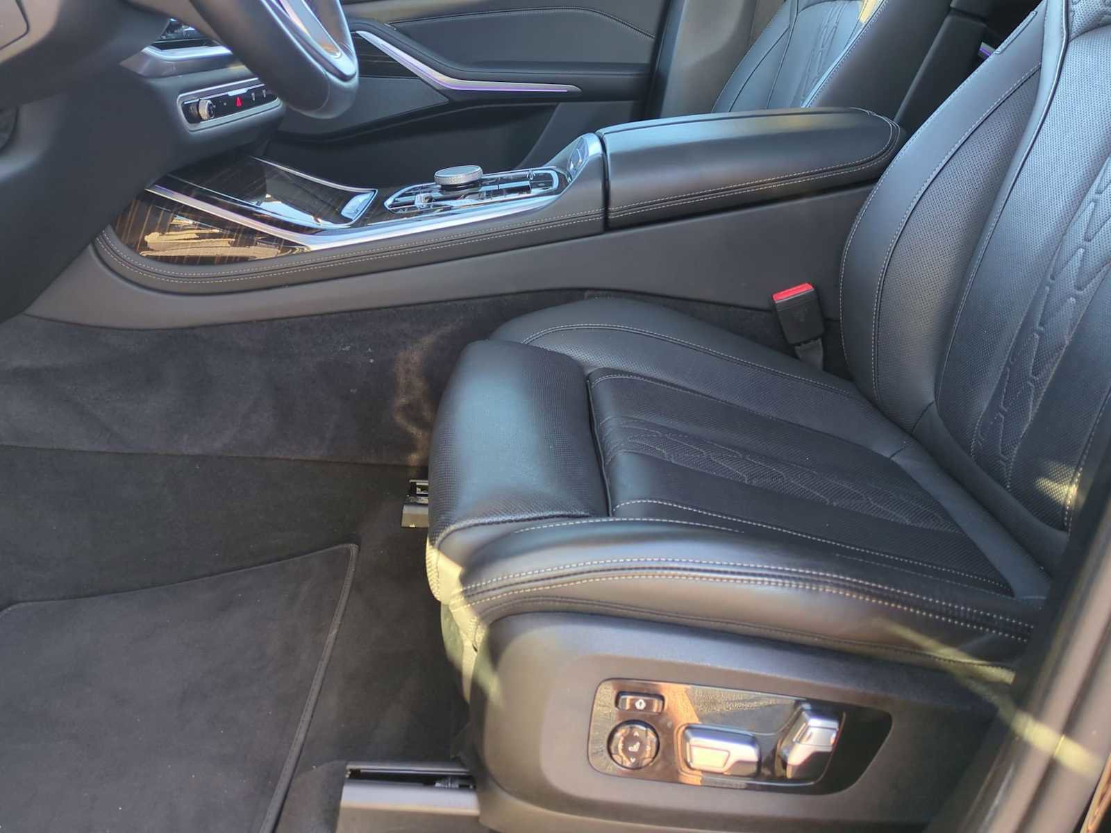 Used 2025 BMW X7 xDrive40i image 20