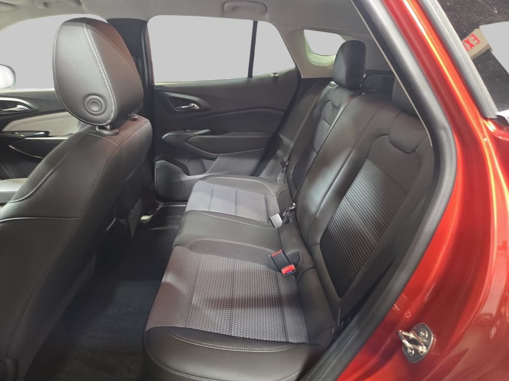 Used 2024 Chevrolet Trax LT w/ Driver Confidence Package FWD image 15
