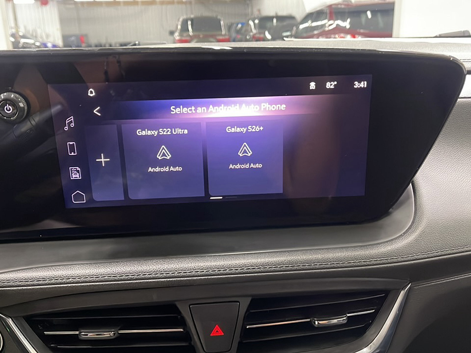 Used 2024 Buick Encore GX Preferred w/ Advanced Technology Package FWD image 9