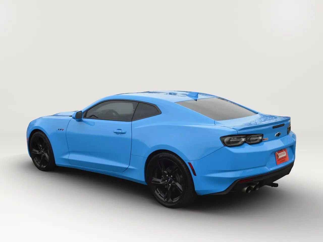 Used 2022 Chevrolet Camaro LT w/ RS Package image 4