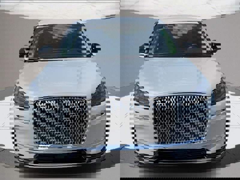 Used 2025 Lincoln Corsair FWD image 9