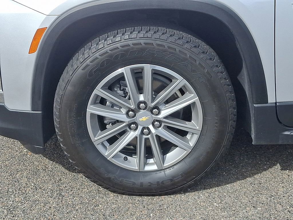 Used 2022 Chevrolet Traverse LT image 8