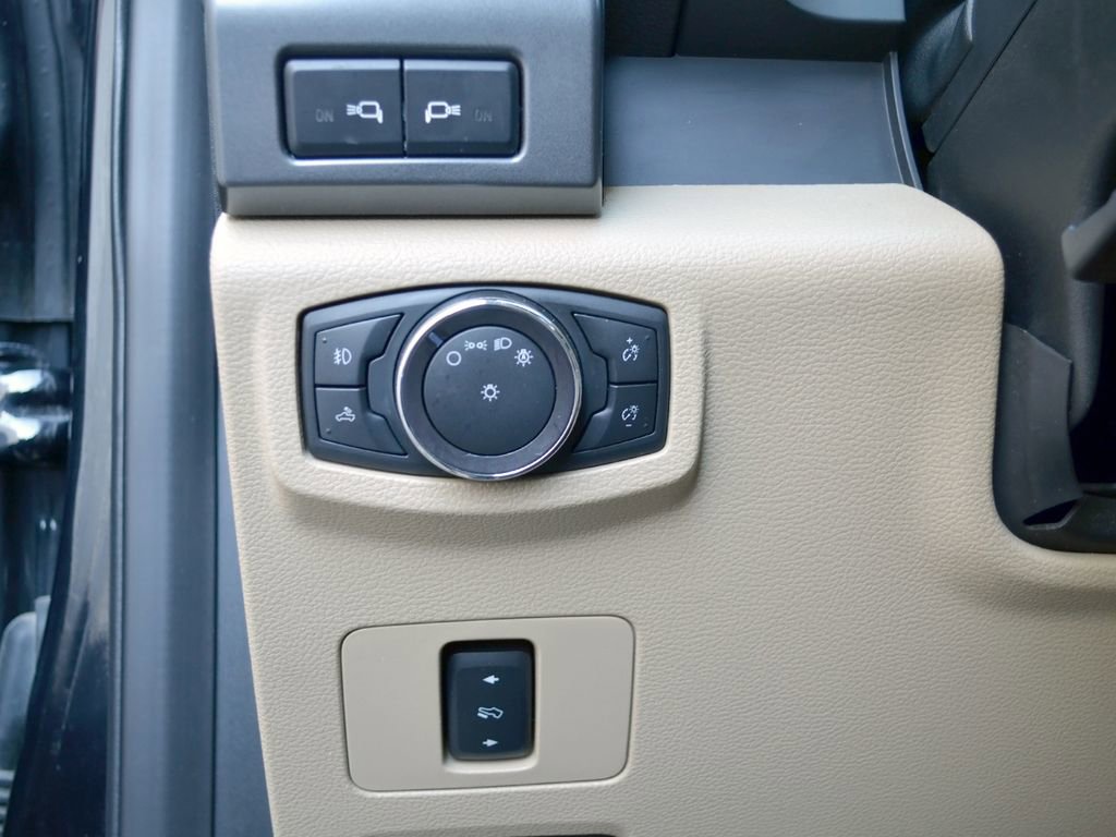 Used 2019 Ford F250 XLT w/ XLT Value Package image 25