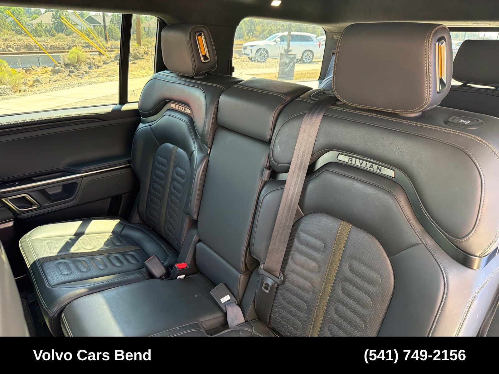 Used 2024 Rivian R1S Adventure Dual AWD/4WD image 22
