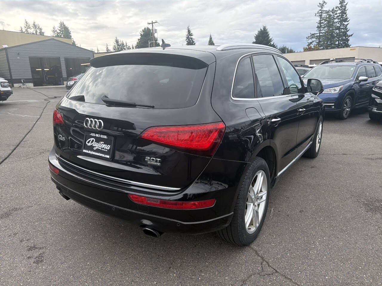 Used 2016 Audi Q5 2.0T Premium Plus w/ Technology Package AWD/4WD image 3