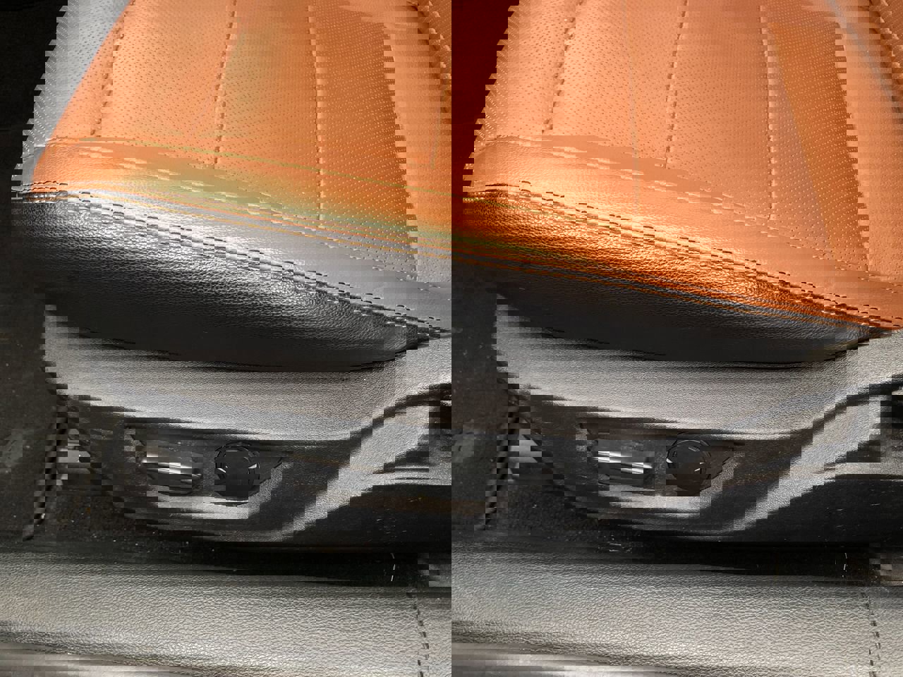 Used 2020 Ford Mustang Premium image 13