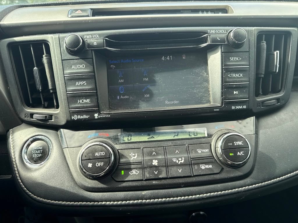 Used 2018 Toyota RAV4 XLE FWD image 4