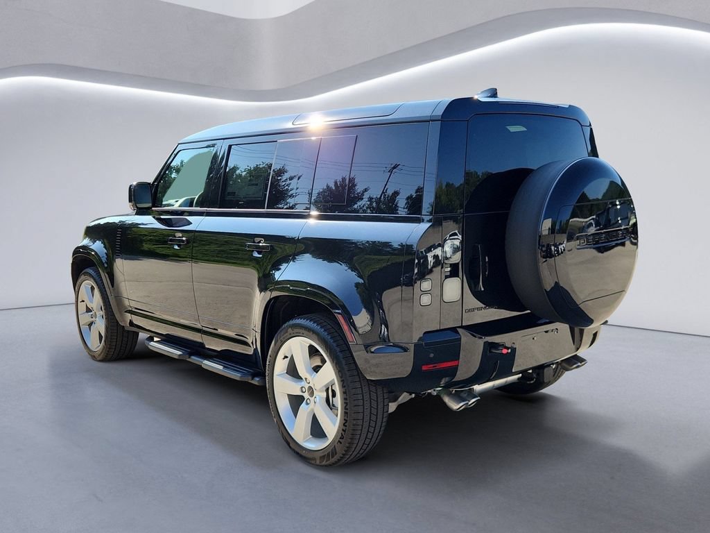 New 2026 Land Rover Defender 110 X-Dynamic SE AWD/4WD image 4