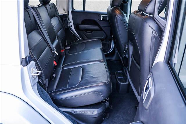 Used 2022 Jeep Wrangler Unlimited Sahara w/ Cold Weather Group image 24