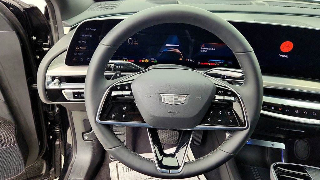 Used 2024 Cadillac Lyriq Luxury RWD image 13