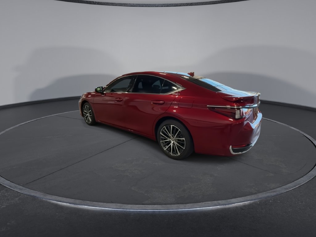 Used 2023 Lexus ES 300h w/ Premium Package FWD image 7