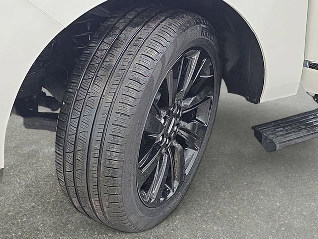 Certified 2024 Lincoln Navigator Reserve AWD/4WD image 29
