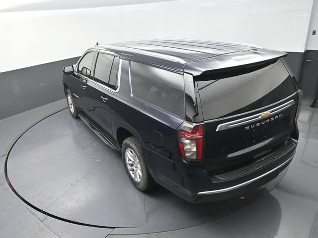 Used 2022 Chevrolet Suburban LT AWD/4WD image 28