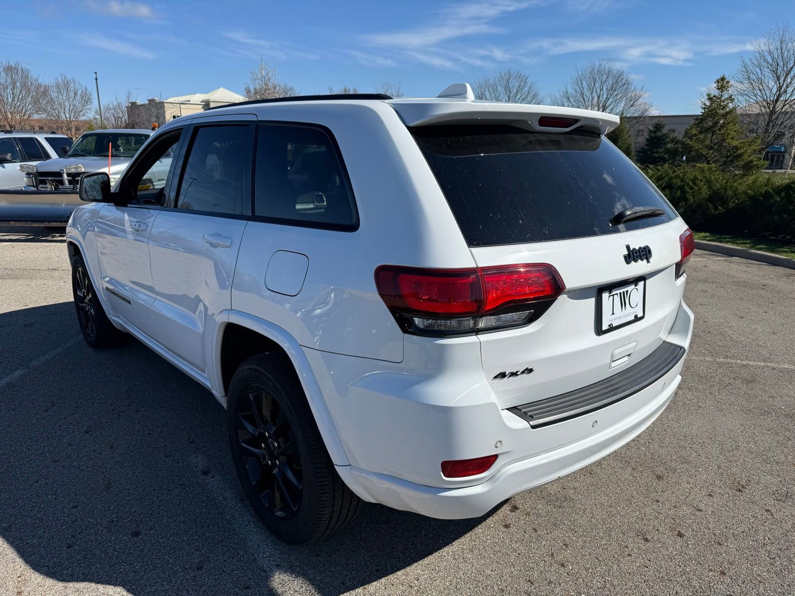 Used 2020 Jeep Grand Cherokee Altitude image 7