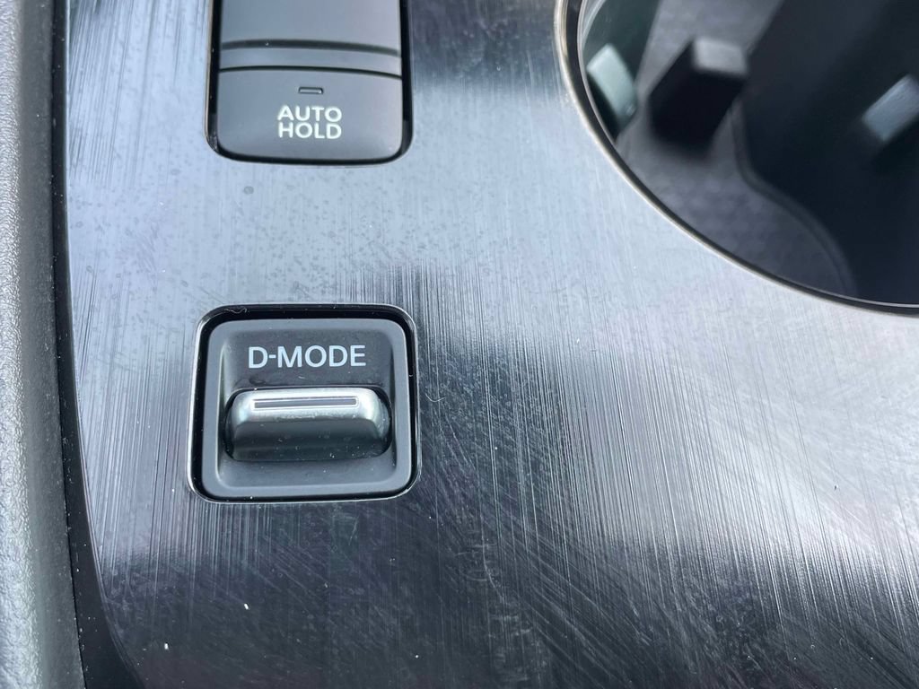 Certified 2026 Nissan Rogue S FWD image 29