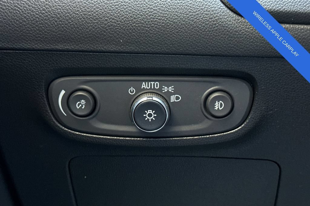 Used 2023 Buick Encore GX Select w/ Sport Touring Package FWD image 31