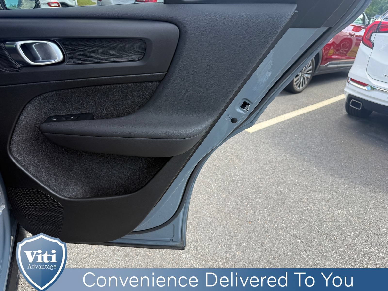 Used 2023 Volvo XC40 Recharge Ultimate w/ Protection Package Premier AWD/4WD image 25