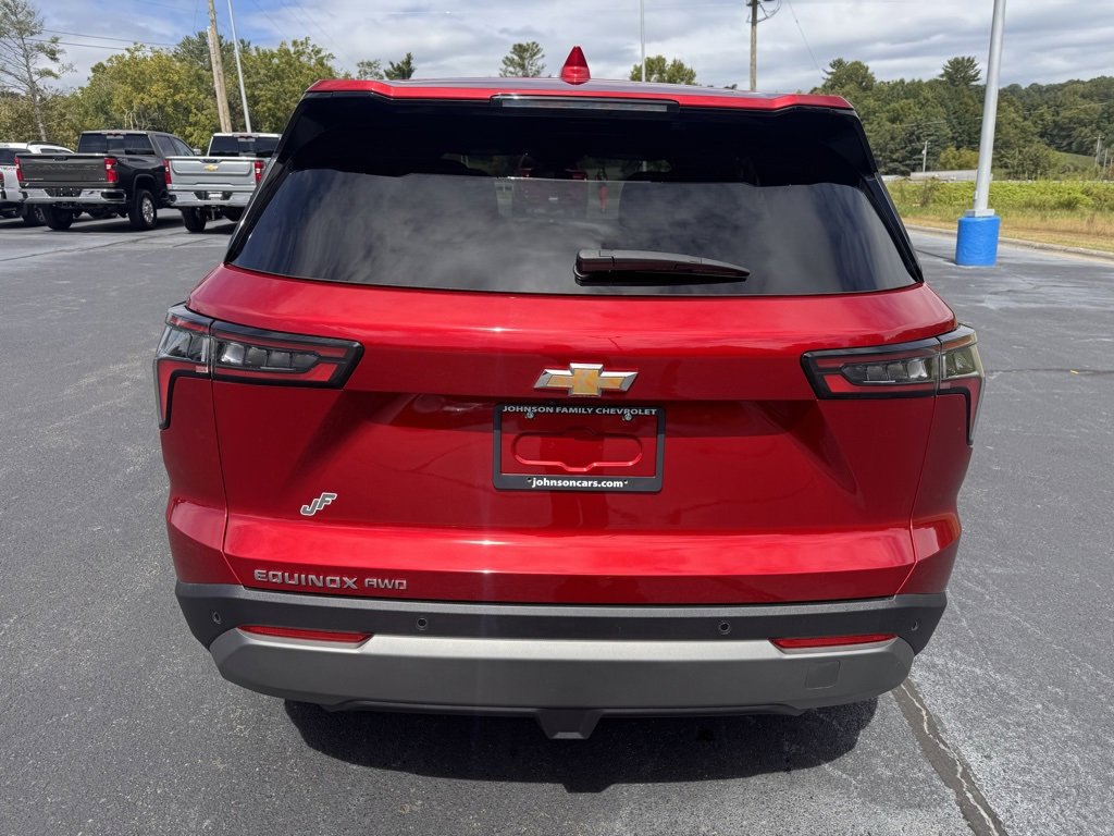 Used 2025 Chevrolet Equinox LT image 13