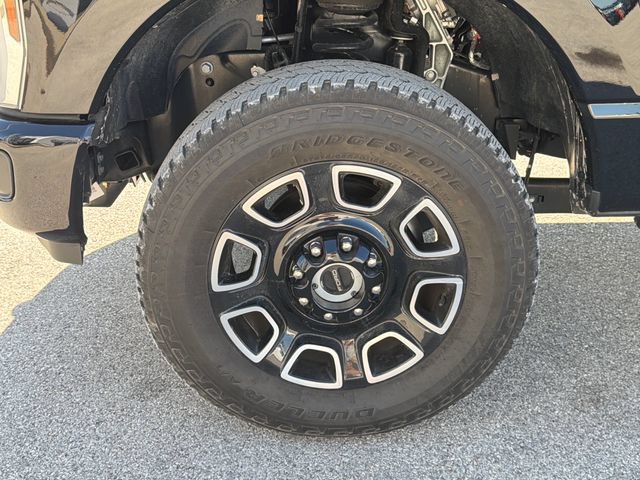 Used 2025 Ford F350 Platinum AWD/4WD image 46