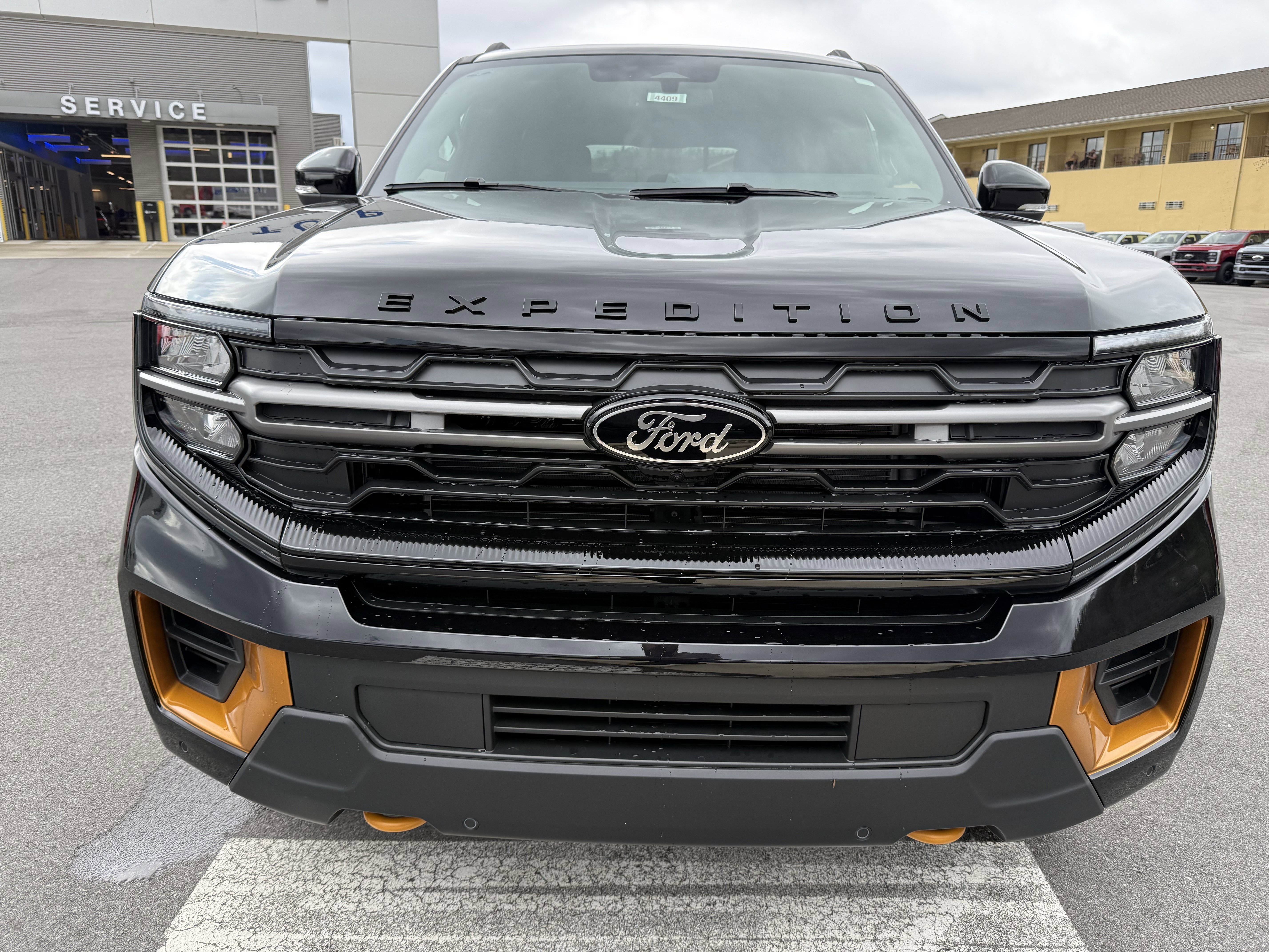 New 2026 Ford Expedition Tremor image 2