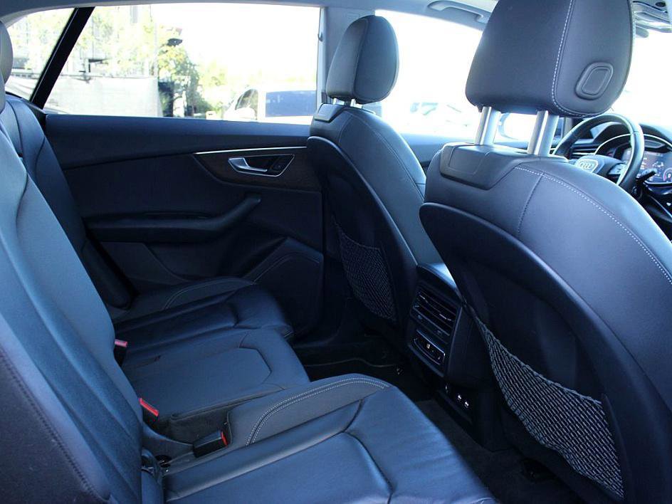 Used 2020 Audi Q8 Premium w/ Black Optic Package image 20