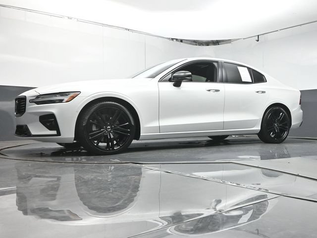 Certified 2024 Volvo S60 B5 Plus w/ Protection Package Premier AWD/4WD image 34