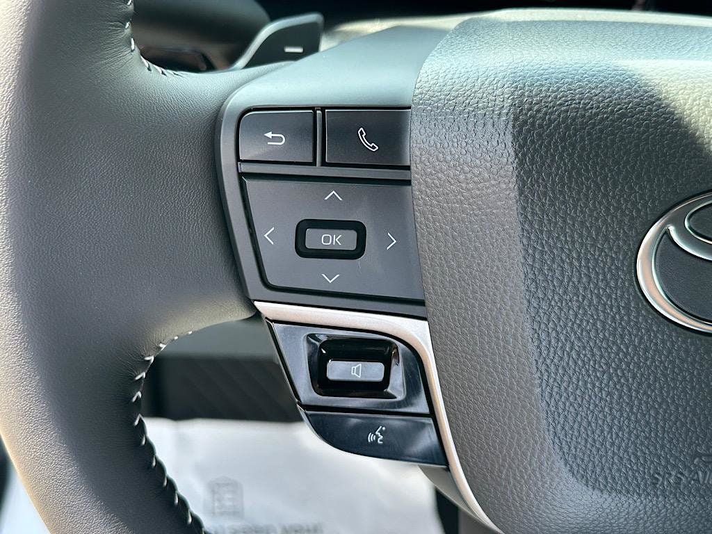 Certified 2026 Toyota Camry SE w/ Convenience Package FWD image 20
