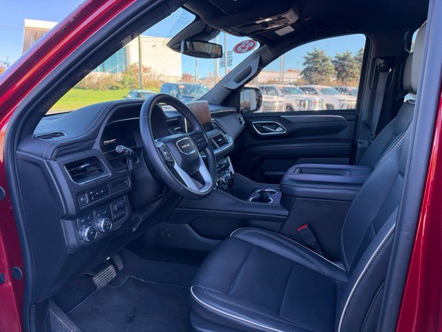 Used 2023 GMC Yukon XL SLT w/ Max Trailering Package AWD/4WD image 23