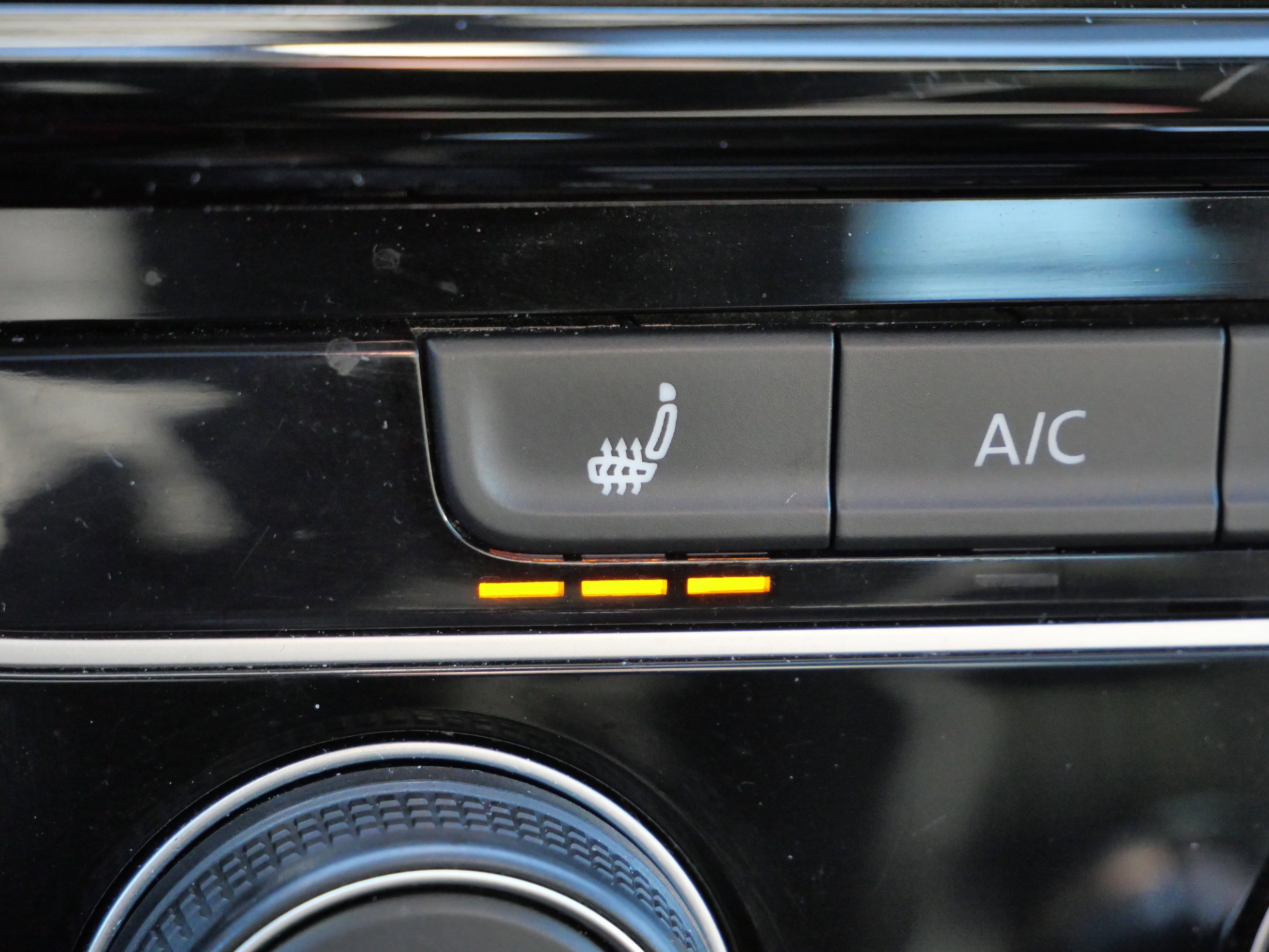 Used 2021 Volkswagen GTI SE image 30