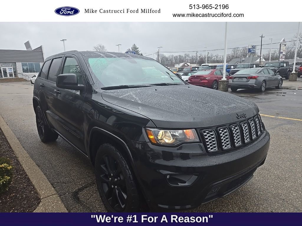 Used 2019 Jeep Grand Cherokee Altitude image 3