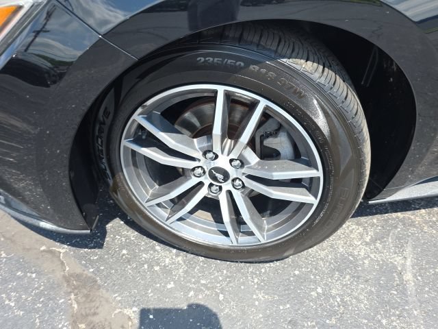 Used 2016 Ford Mustang Premium RWD image 30