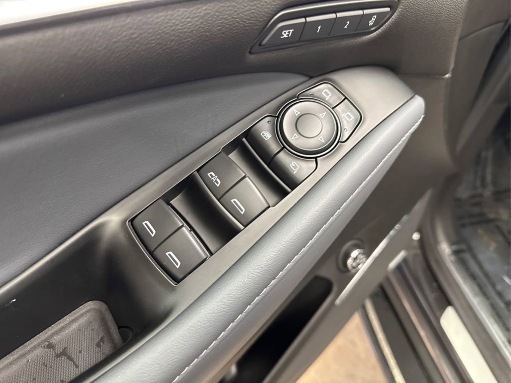 Used 2024 Buick Enclave Premium image 36