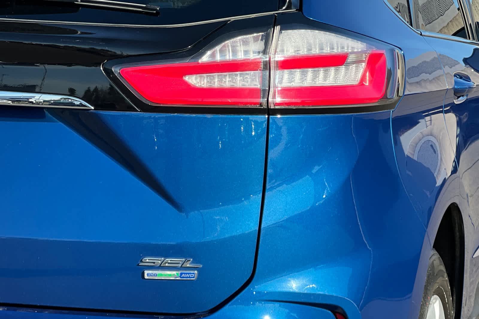 Used 2020 Ford Edge SEL image 29